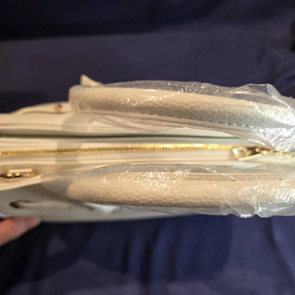 Elegant White Top-Handle Satchel Bag - Picture 5 of 10